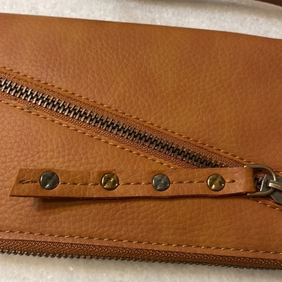 Free People Distressed Vegan Wristlet Wallet Caramel Color Soft OS - Picture 3 of 9